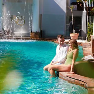 the-reef-house-palm-cove.queenslandhotels.net/