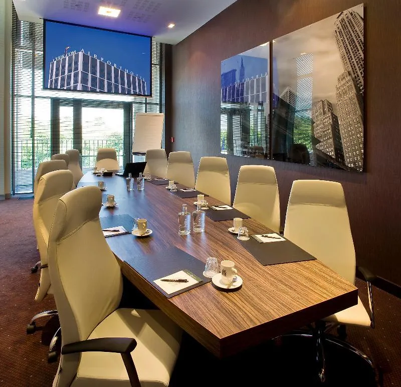 Van Der Valk Hotel Duesseldorf 4*, Düsseldorf Niemcy