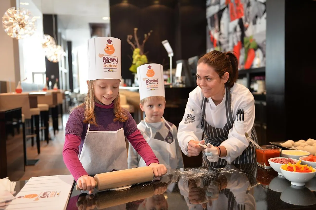 Van Der Valk Hotel Duesseldorf 4*, Düsseldorf Niemcy
